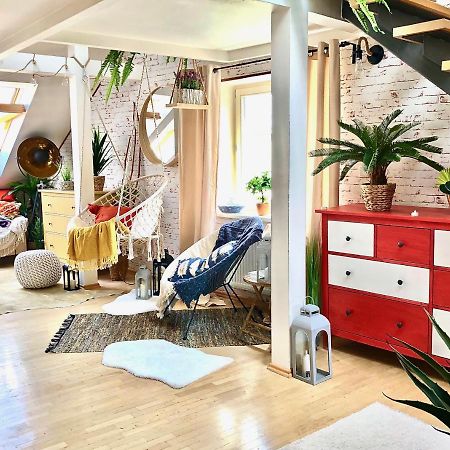 Duplex With Quite Terrace On Wenceslas Sq. プラハ エクステリア 写真