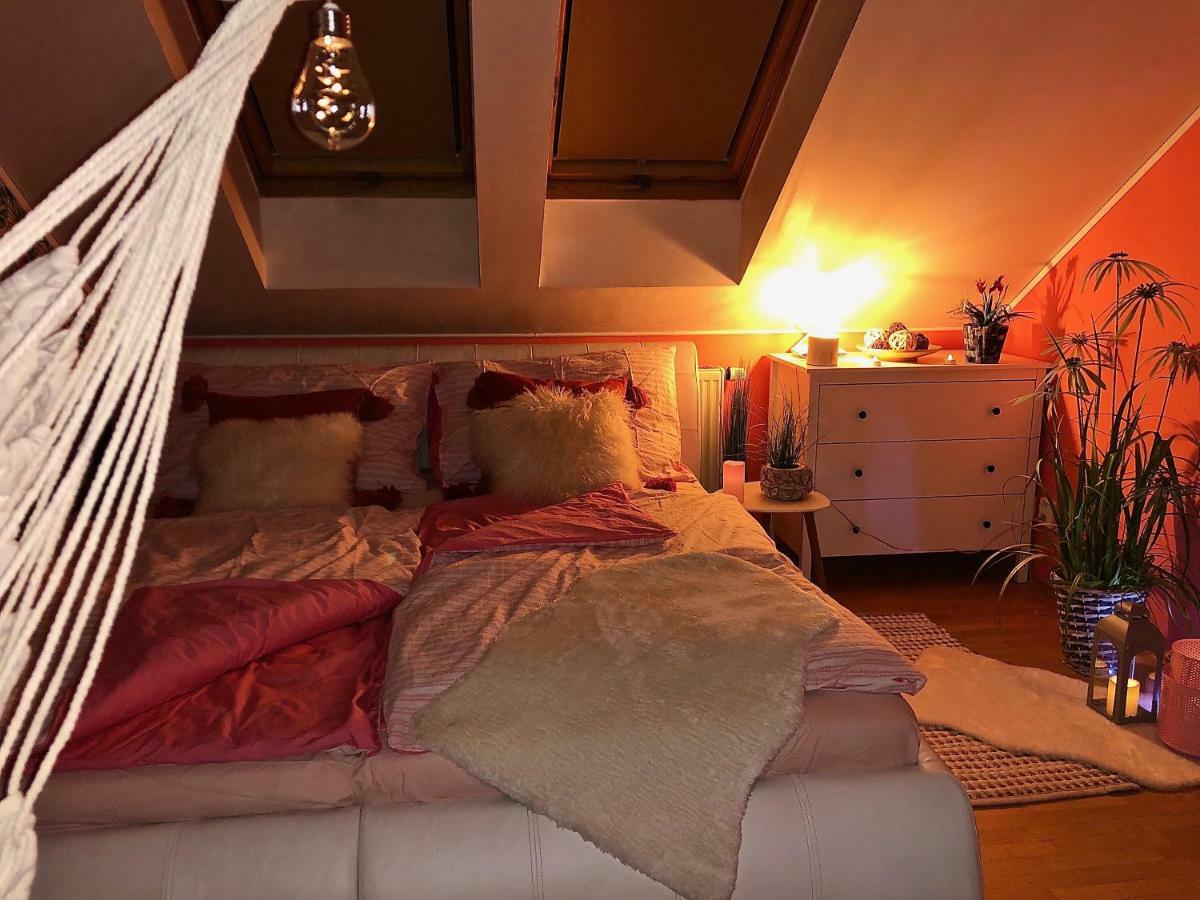Duplex With Quite Terrace On Wenceslas Sq. プラハ エクステリア 写真